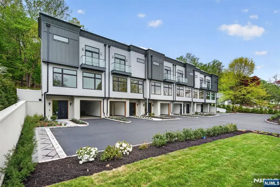 522 Valley Road 2, Clifton, NJ 07013 - #2