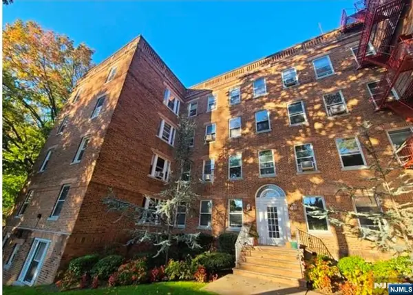 250 Broad 2D, Leonia, NJ 07605