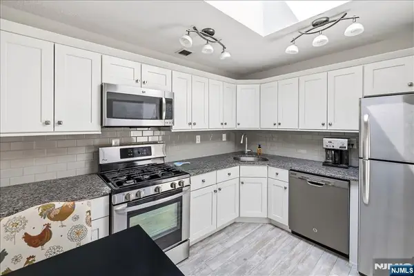 1150 River Road PHB, Edgewater, NJ 07020