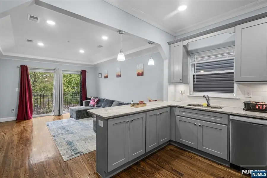 267 10th Street, Newark, NJ 07103 - #3