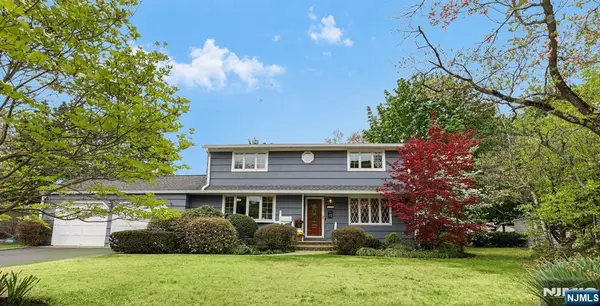 15 Stephen Avenue, Lincoln Park Borough, NJ 07035