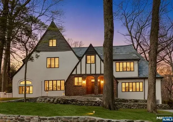 400 Heights Road, Ridgewood, NJ 07450