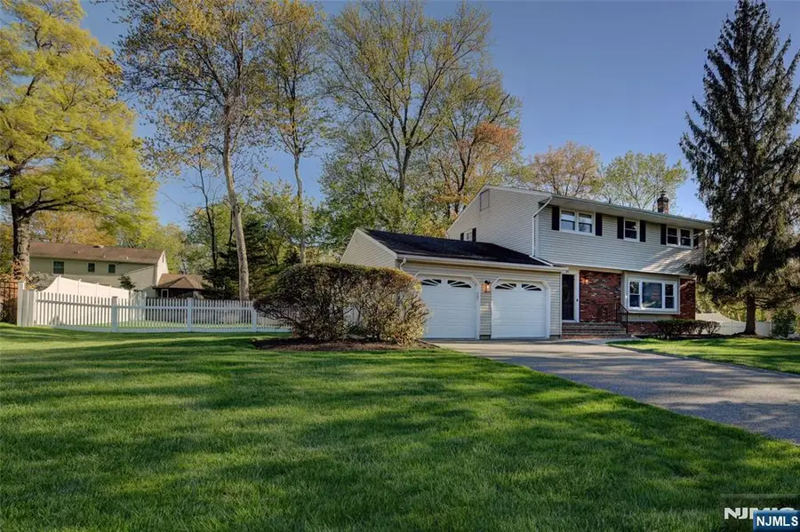 25 Debbie Court, Wayne, NJ 07470 - #2