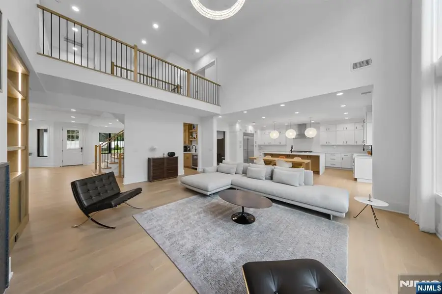 4 Wedgehill Lane, Montvale, NJ 07645 - #3