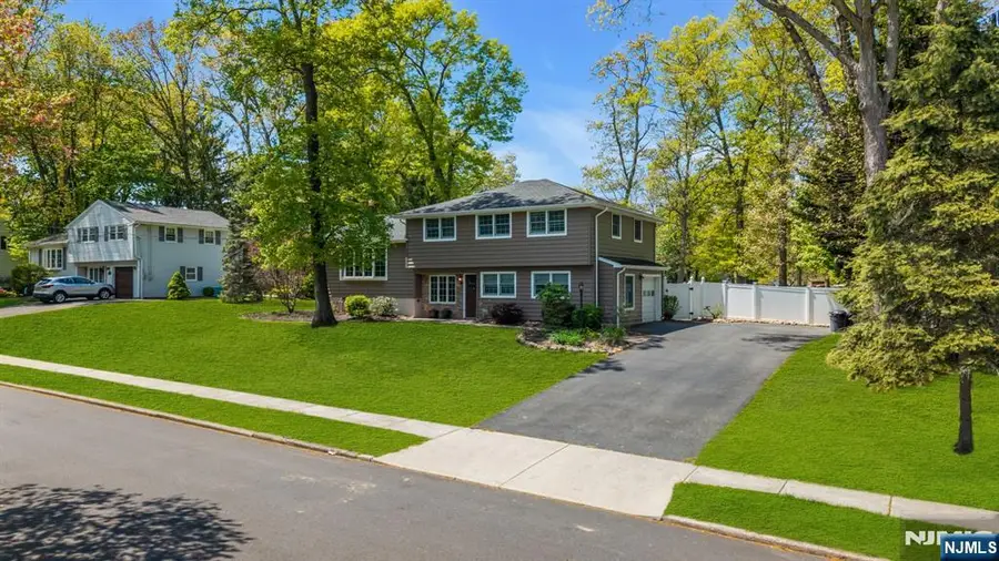 53 Smithfield Road, Waldwick, NJ 07463 - #2