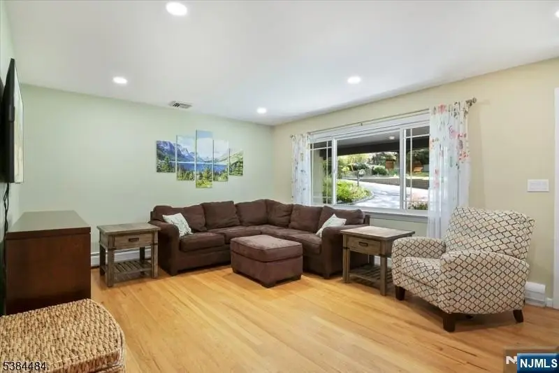 15 Upper High Crest Drive, West Milford, NJ 07480 - #3