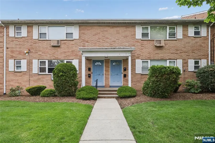 1-29 Virginia Drive 129B, Fair Lawn, NJ 07410 - #2