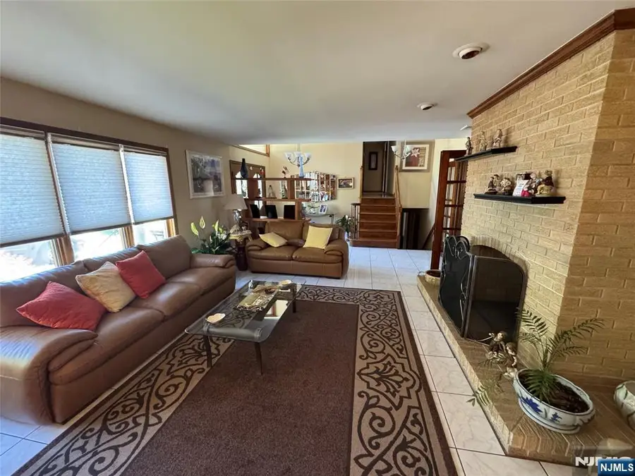 468 Lackawanna Avenue, Woodland Park, NJ 07424 - #2