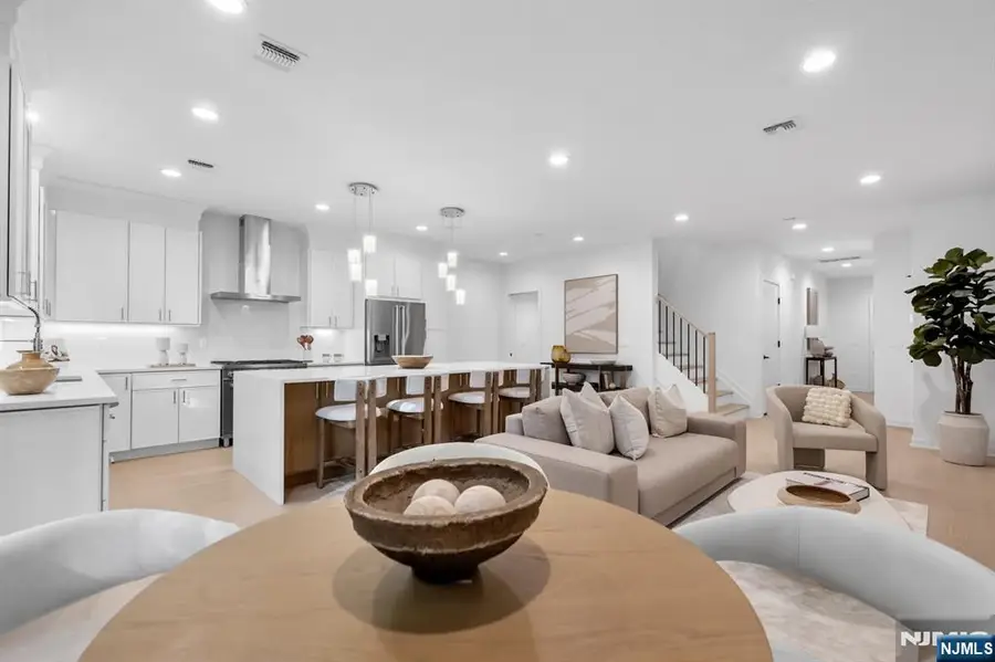 11 Fey Place, Oradell, NJ 07649 - #2