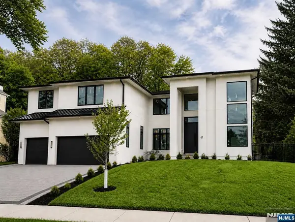 61 Macarthur Avenue, Closter, NJ 07624
