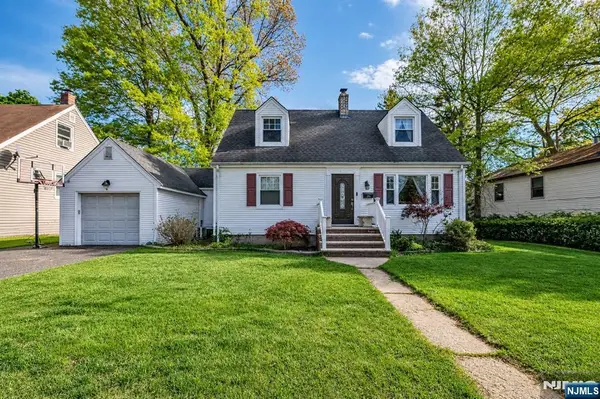 99 Oneida Avenue, Dumont, NJ 07628