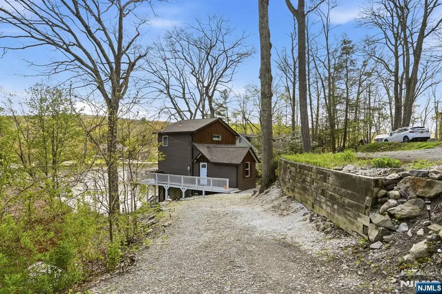 51 Goldfinch Lane, West Milford, NJ 07421 - #2