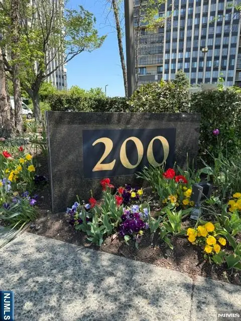 200 Winston Drive 2016, Cliffside Park, NJ 07010 - #2
