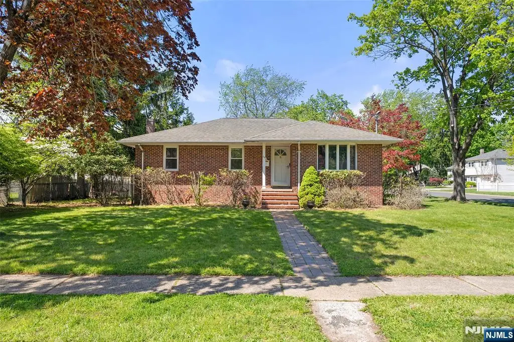 38 Carlson Court, Closter, NJ 07624 - #1