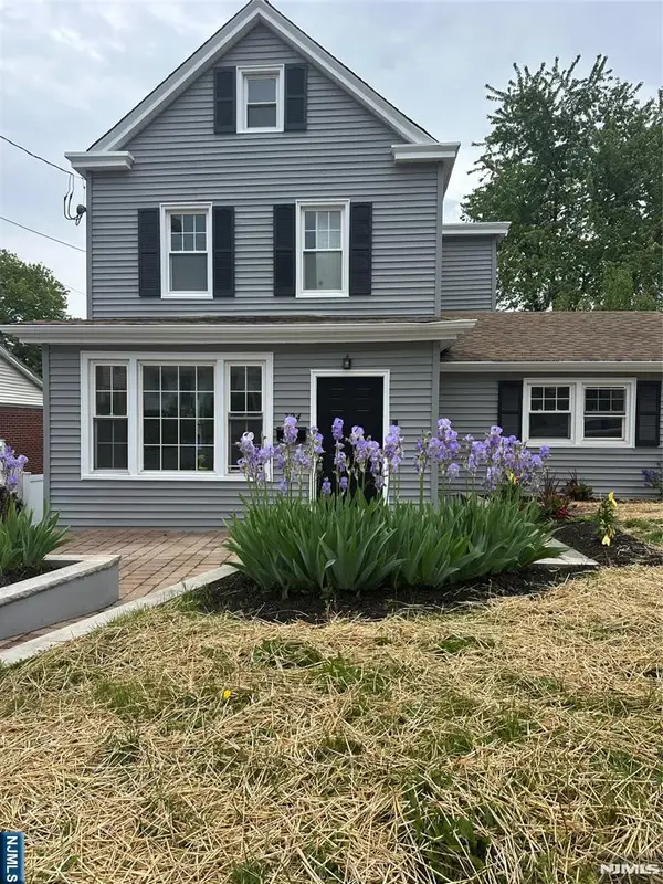 724 3rd Street, Lyndhurst, NJ 07071