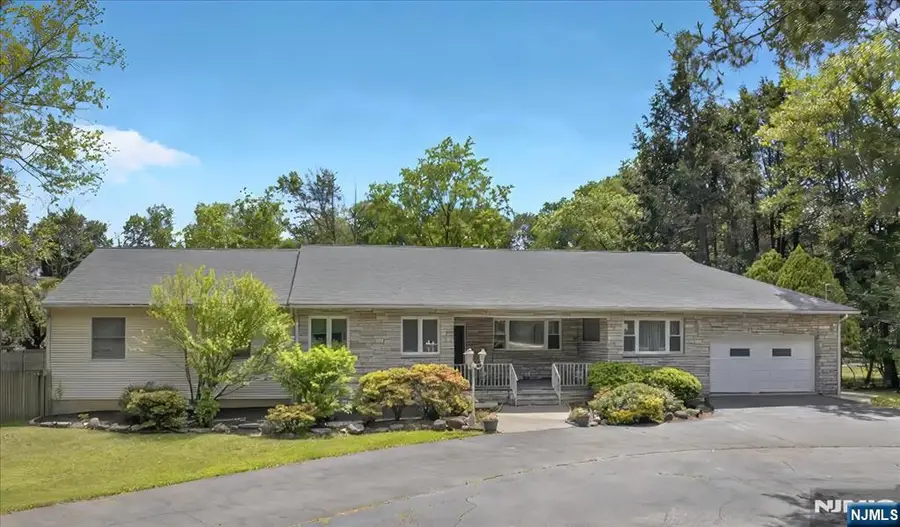 915 Glen Avenue, Township Of Washington, NJ 07676 - #3