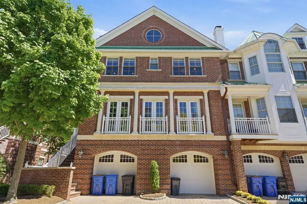 900 Heights Lane, Tenafly, NJ 07670 - #1
