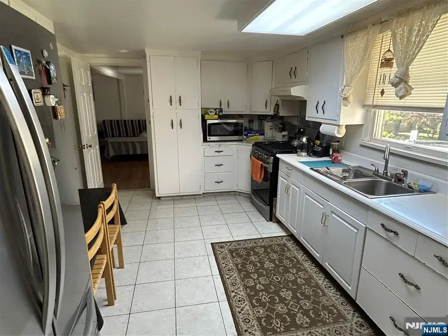 69 E Linda Vista Street, North Haledon, NJ 07508 - #3