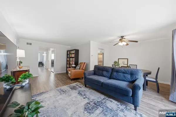 825 Riverside Avenue 203, Lyndhurst, NJ 07071