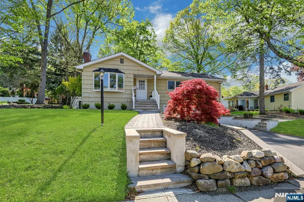154 Spring Valley Road, Park Ridge, NJ 07656 - #1