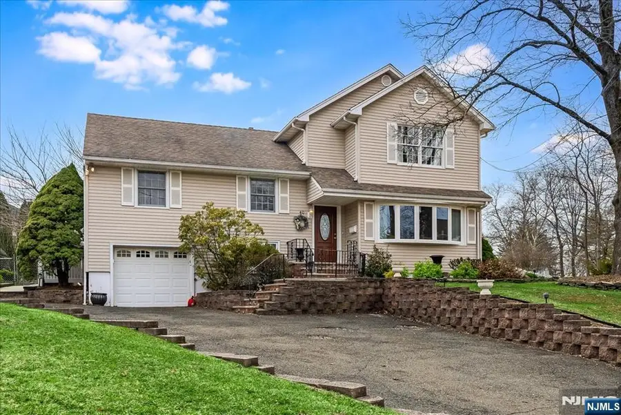 40 Catherine Court, Cedar Grove, NJ 07009 - #3