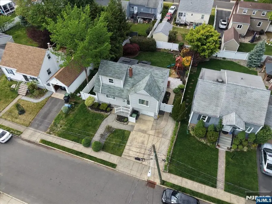 43 Berwyn Place, Bergenfield, NJ 07621 - #3