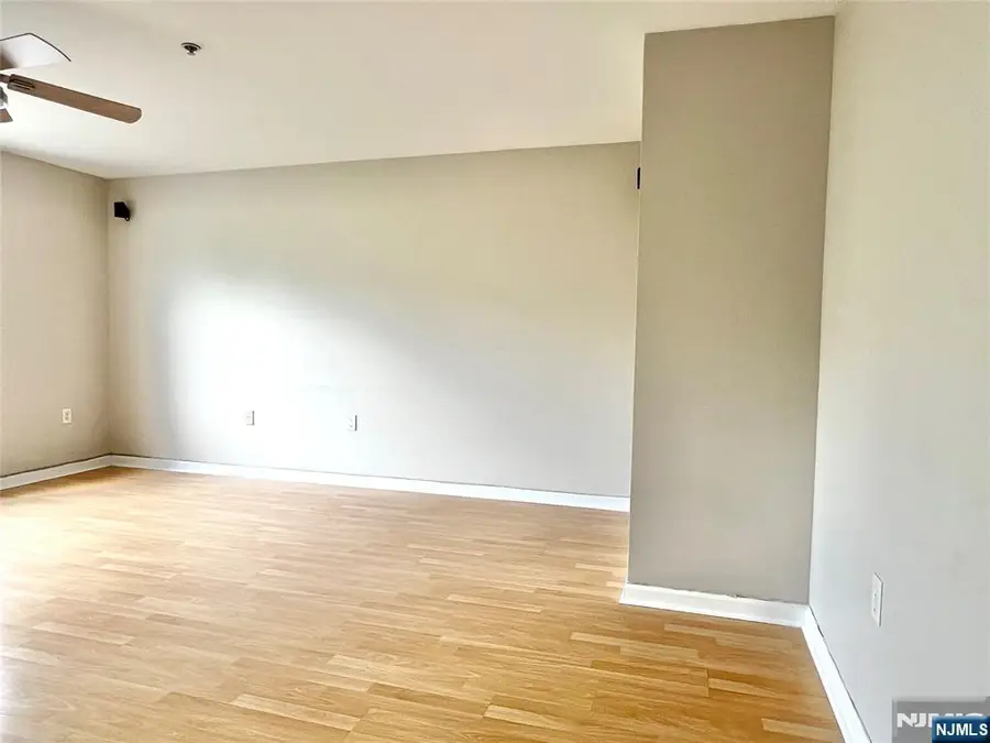547 Gorge Road 4B, Cliffside Park, NJ 07010 - #3