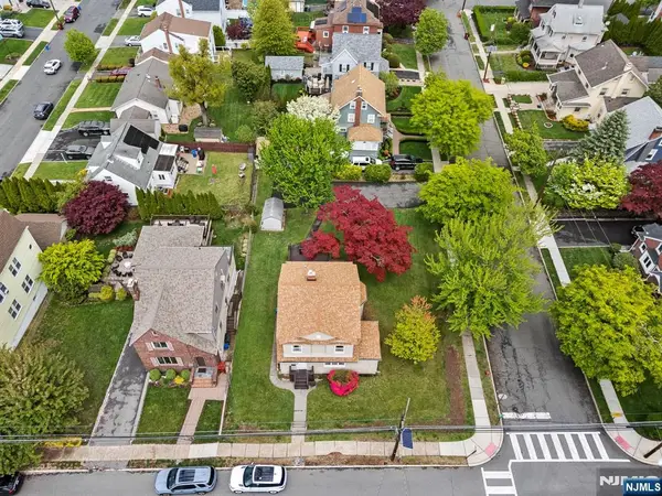 152 High Street, Nutley, NJ 07110