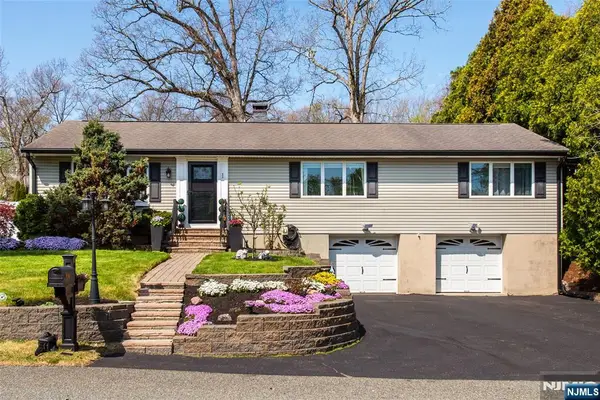 1 Circle Boulevard, West Milford, NJ 07435