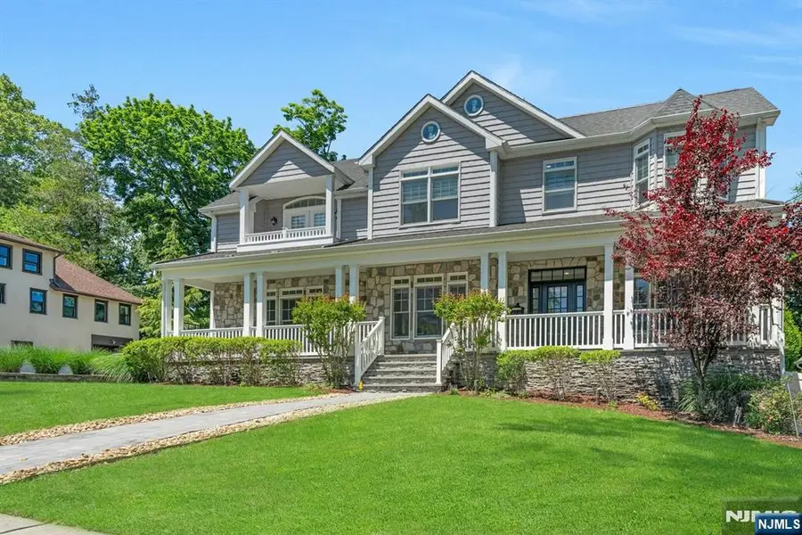 109 Blauvelt Avenue, Ho Ho Kus, NJ 07423 - #2