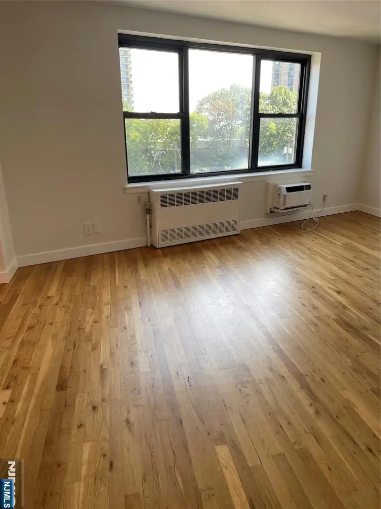 1541 Lemoine Avenue 4F, Fort Lee, NJ 07024 - #2