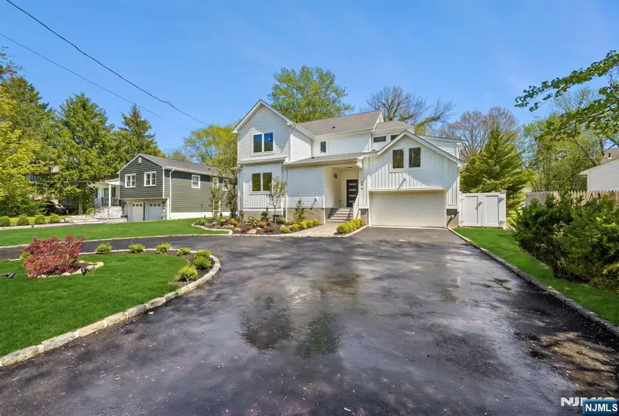 596 White Oak Ridge Road, Millburn, NJ 07078 - #2