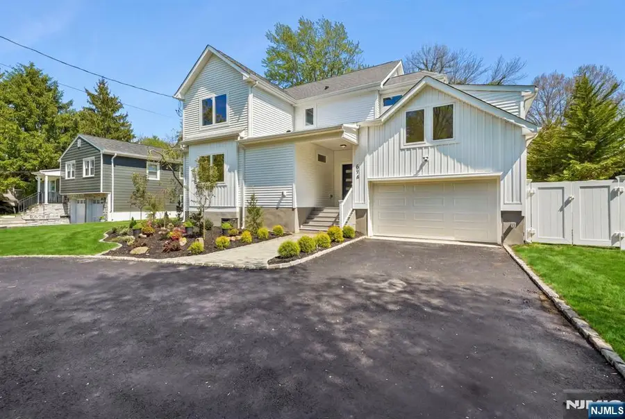 596 White Oak Ridge Road, Millburn, NJ 07078 - #3