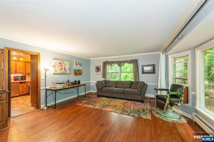 115 Hampshire Hill Road, Upper Saddle River, NJ 07458 - #3
