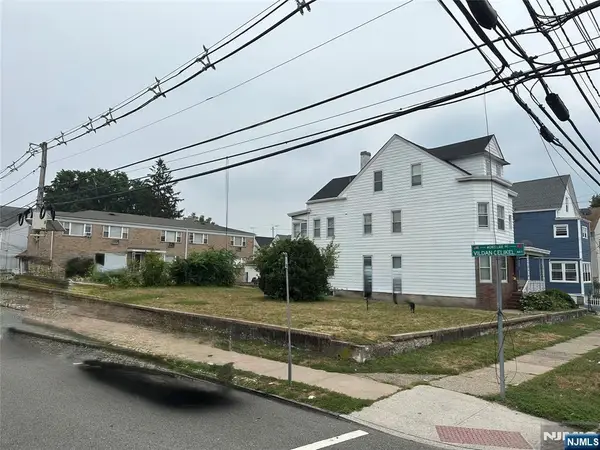 88 Montclair Avenue, Paterson, NJ 07503