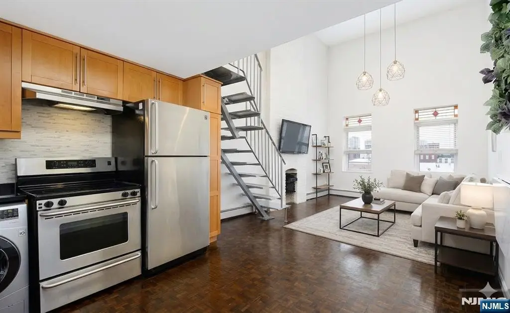 212 9th Street 4B, Jersey City, NJ 07302 - #1