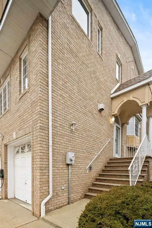 12 Liberty Court, Secaucus, NJ 07094 - #1