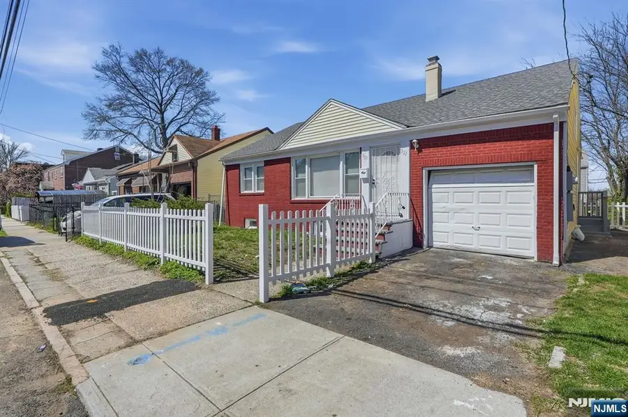325 Schley Street, Newark, NJ 07112 - #3