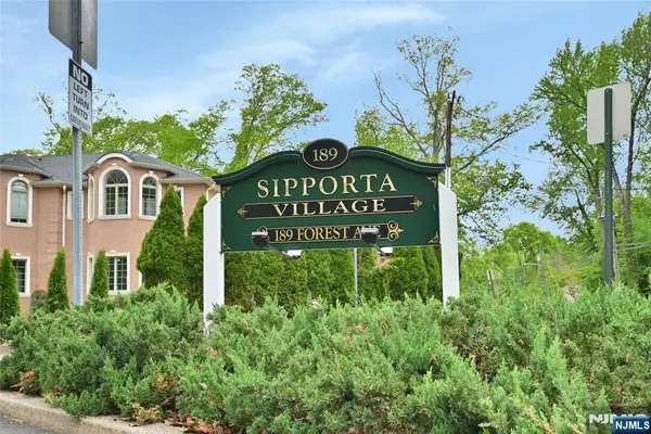 189 Forest 112, Paramus, NJ 07652