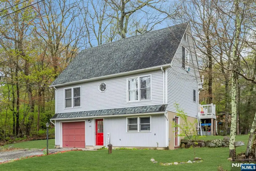 140 Papscoe Road, Hewitt, NJ 07421 - #1