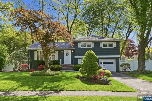 291 S Chestnut Street, Twp of Washington, NJ 07676