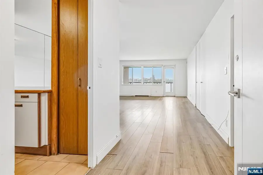 1203 River Road 9G, Edgewater, NJ 07020 - #2