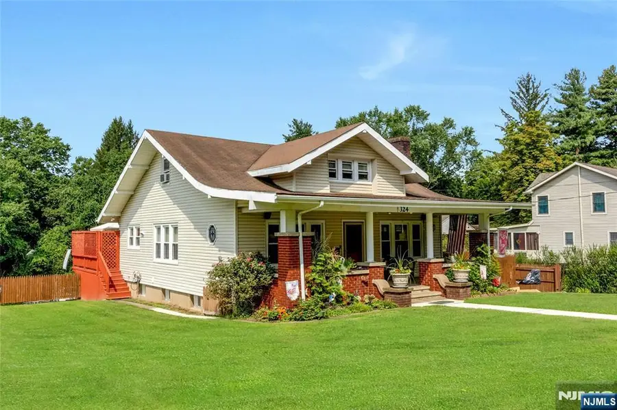 324 Franklin Turnpike, Mahwah, NJ 07430 - #2