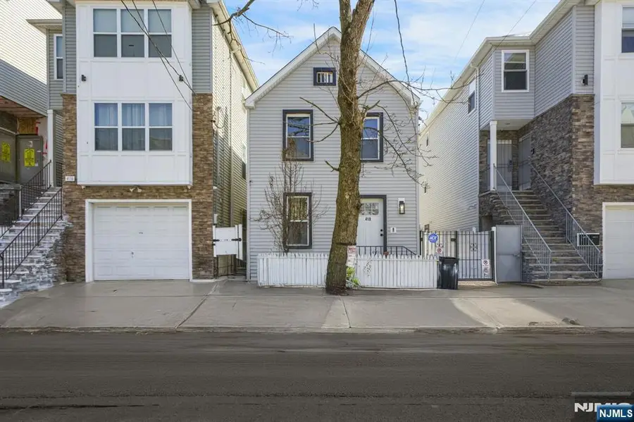 418 10th Street, Newark, NJ 07103 - #2