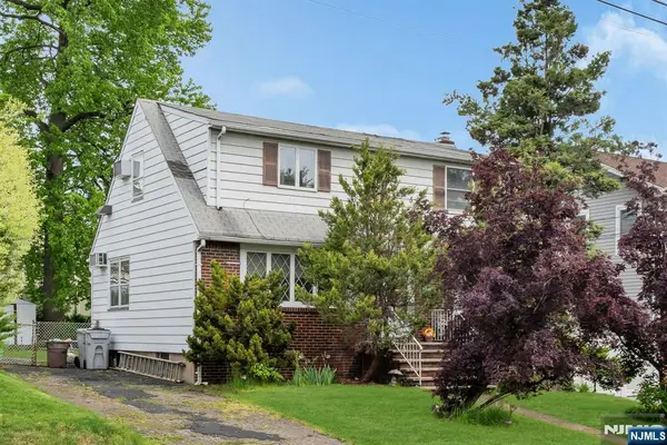 123 Summit Avenue, Elmwood Park, NJ 07407