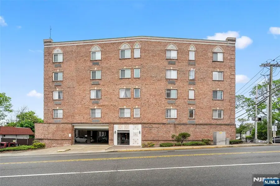 399 11th Street 206, Palisades Park, NJ 07650 - #2