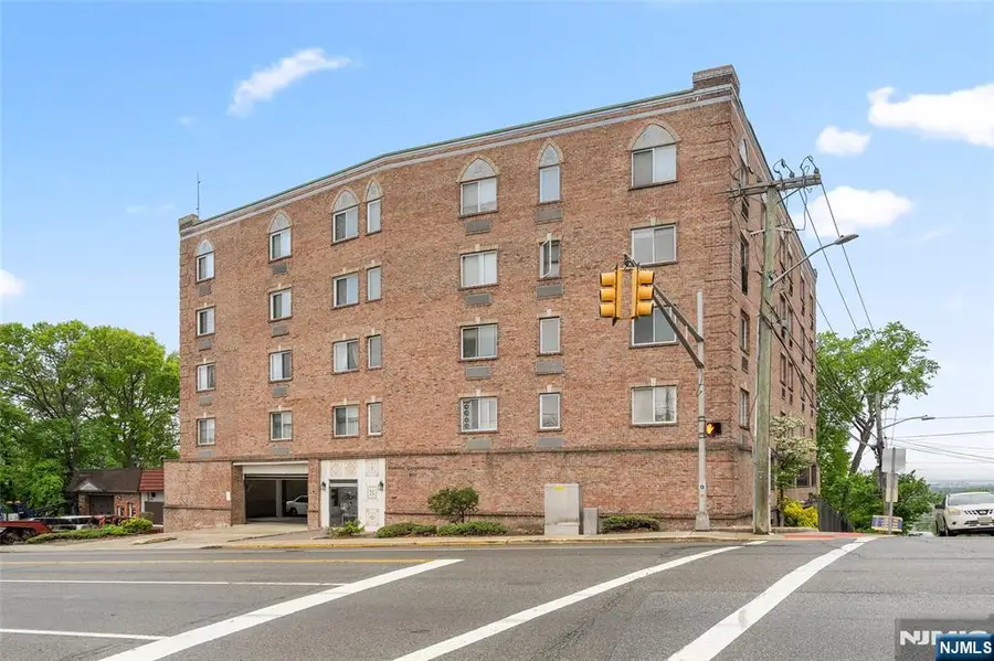 399 11th Street 206, Palisades Park, NJ 07650 - #3