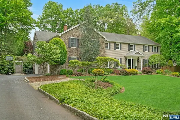 48 Hopper Farm Road, Upper Saddle River, NJ 07458
