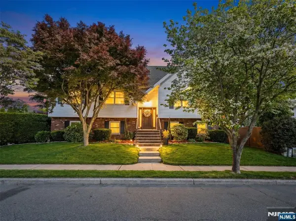 66 Roehrs Drive, Wallington, NJ 07057