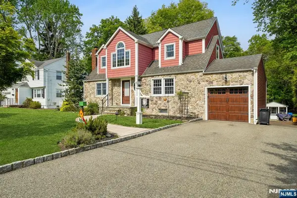 73 The Fairway, Cedar Grove, NJ 07009